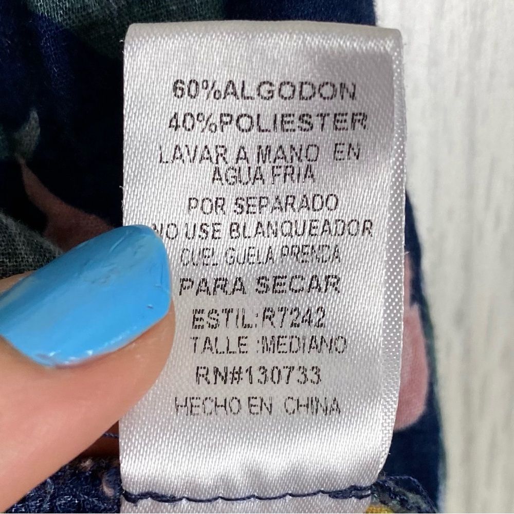 Umgee | Navy Blue Floral Button Down Long Sleeve Size Medium - Picture 13 of 13